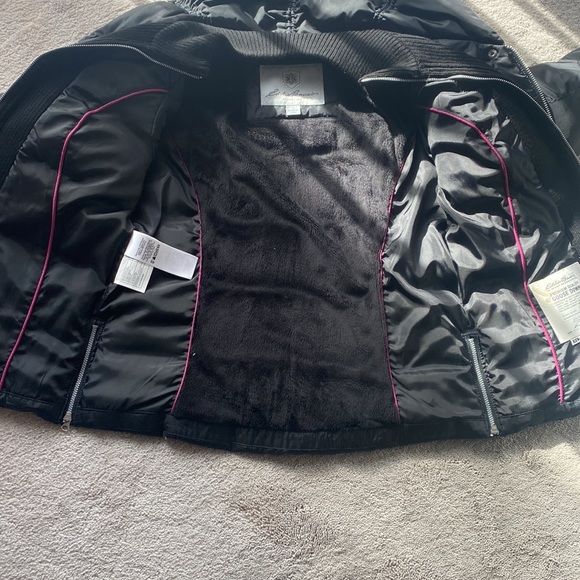 Eddie Bauer black goose down puffer jacket. - Picture 14 of 14